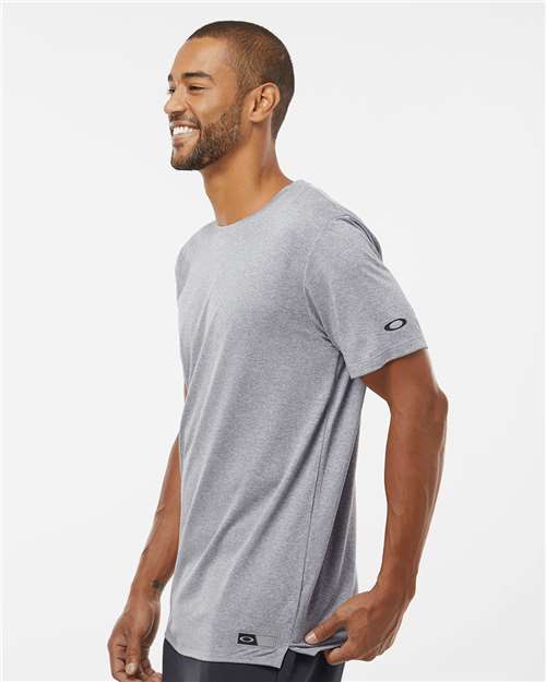 Oakley Men's Team Issue Hydrolix T-Shirt FOA402991